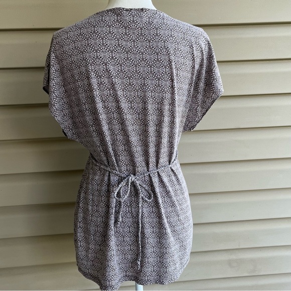 •LOFT• Medallion Print Babydoll Knit Top - Size Large - Picture 6 of 8